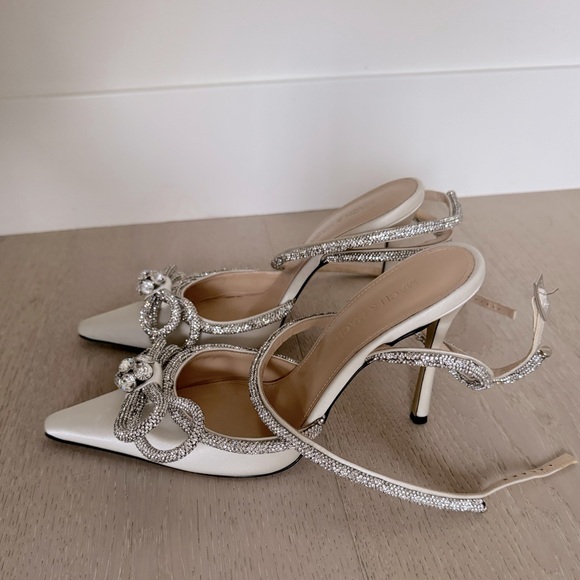 MACH & MACH Double Crystal Bow High Heel - Picture 6 of 14
